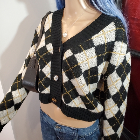 Plaid Checkered Cropped Sweater Cardigan - Picture 2 of 3